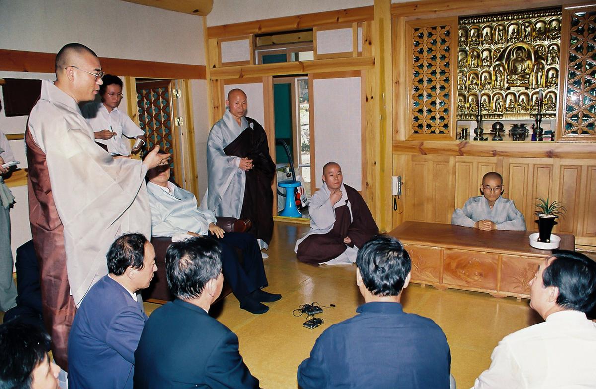 사찰 방문