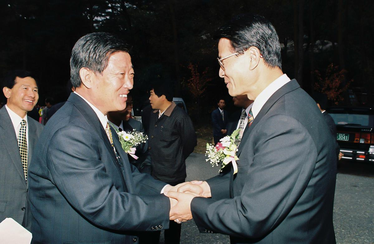 행적비 제막식