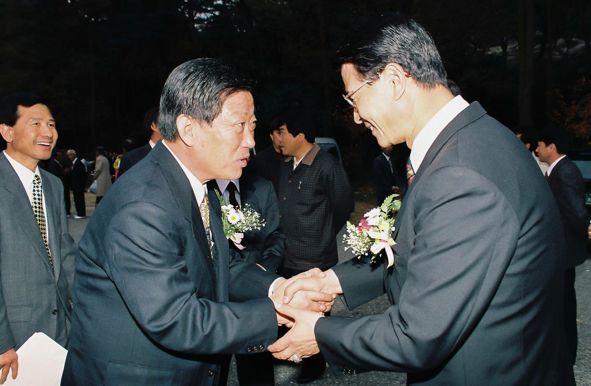 행적비 제막식