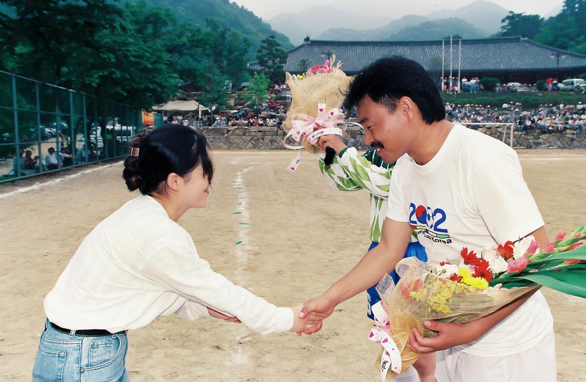 김흥국 방문 사찰축구행사