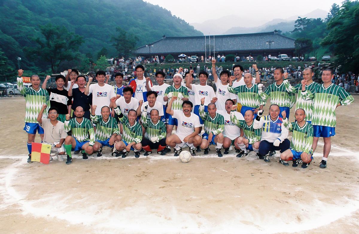 김흥국 방문 사찰축구행사