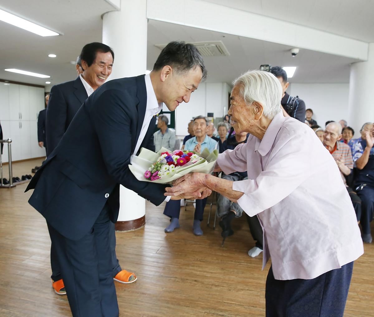 박능후보건복지부장관합천원폭복지관방문