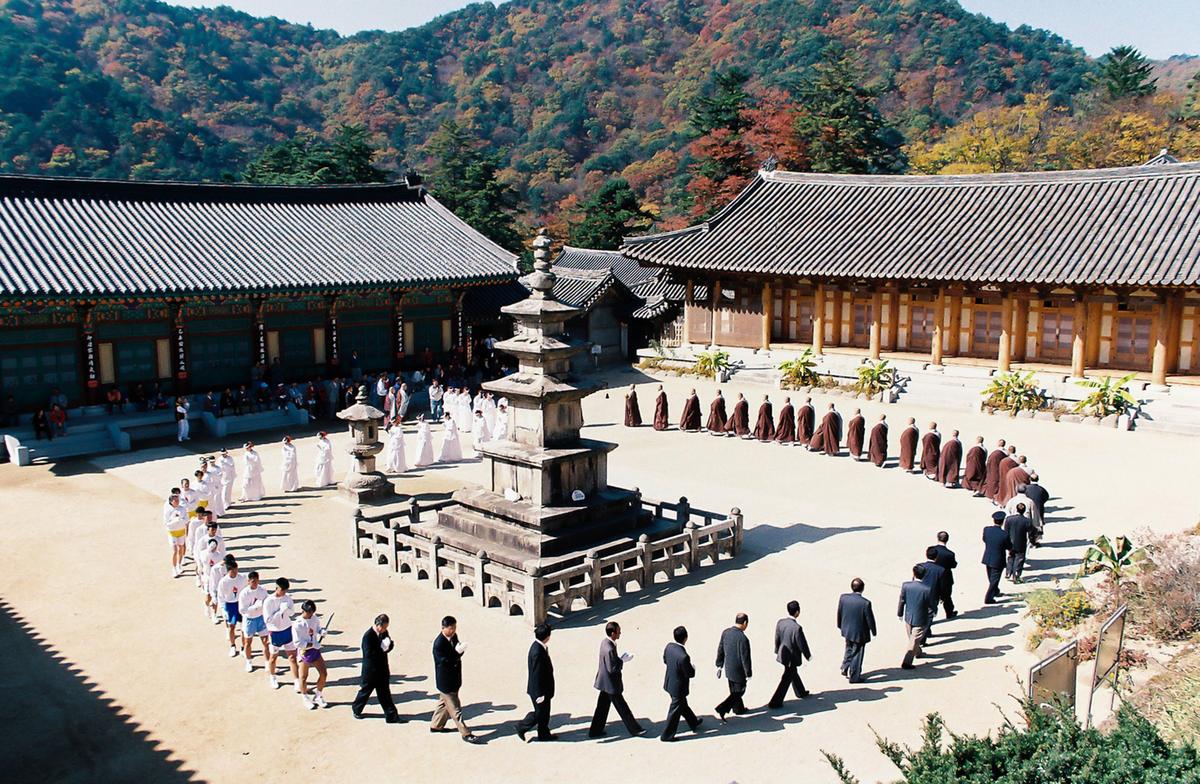 대야산 국립공원내 가행 정진기도