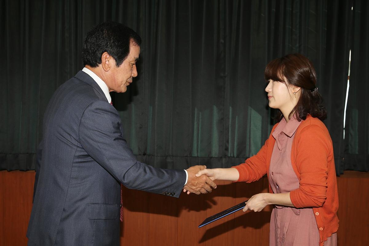 공무직전환자임명장교부