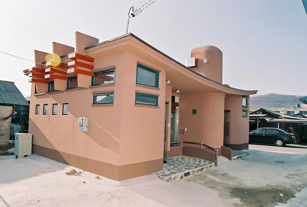 공중화장실 준공