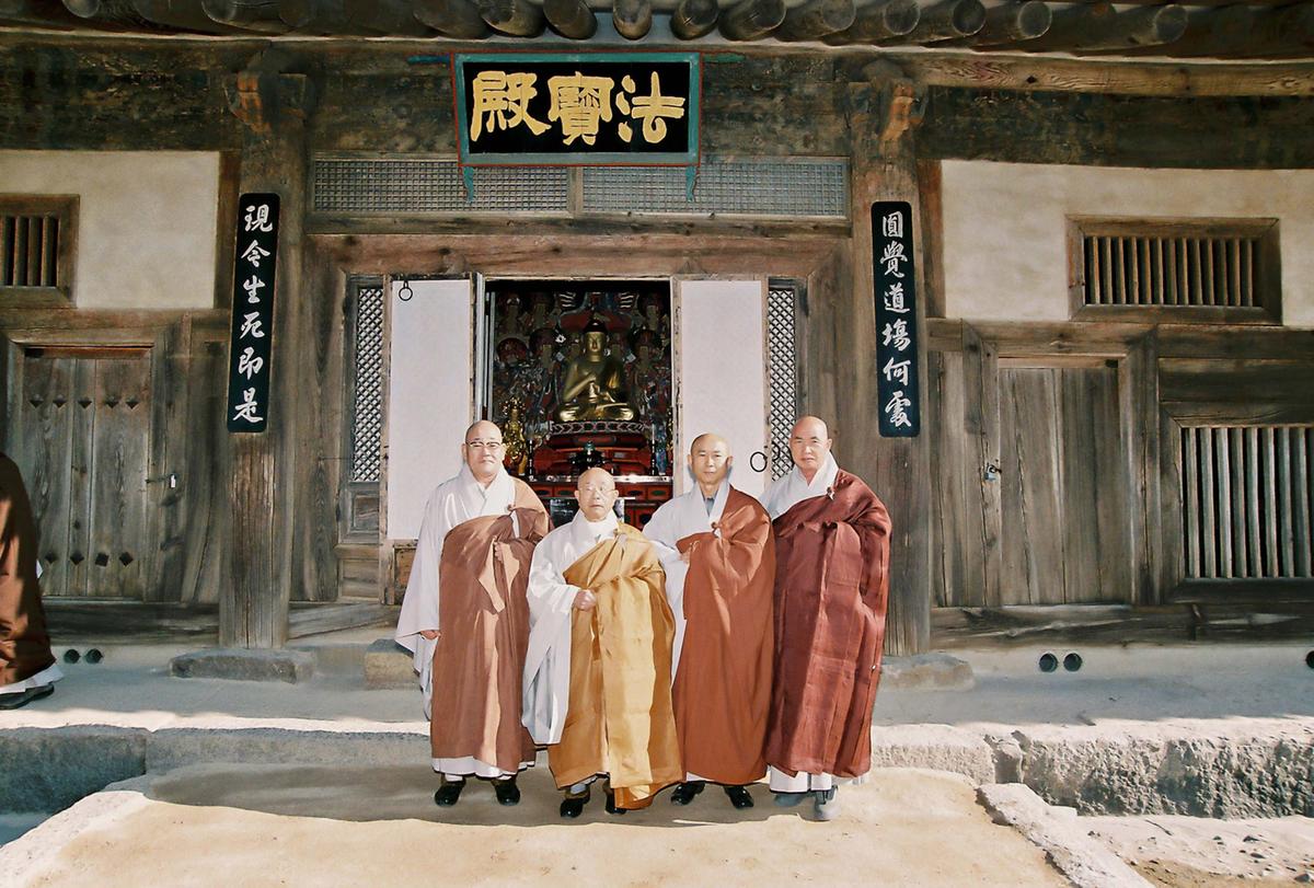 스님들