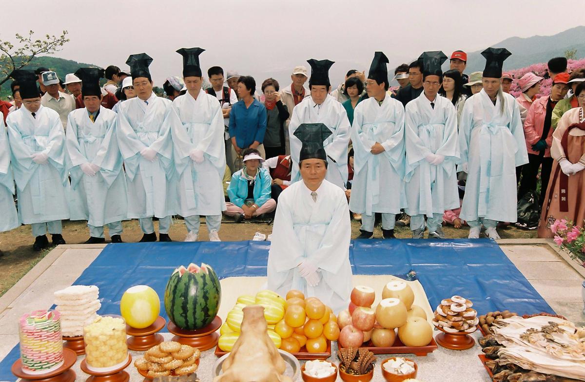 황매산 철쭉제단