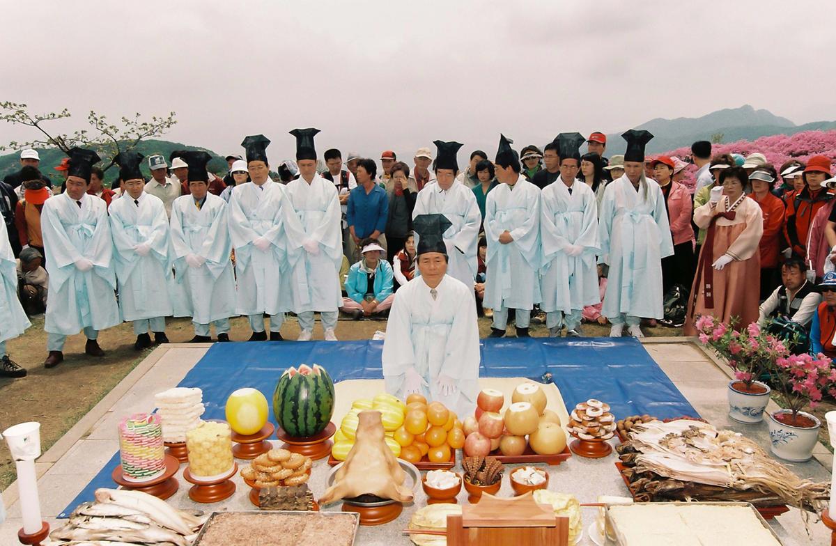 황매산 철쭉제단