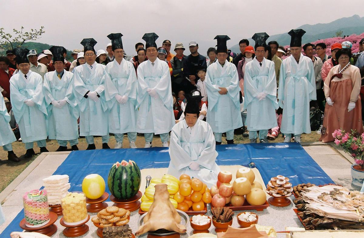 황매산 철쭉제단