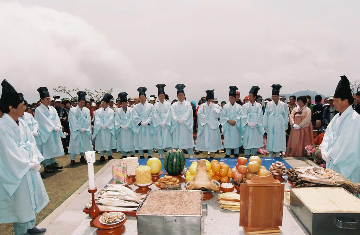 황매산 철쭉제단