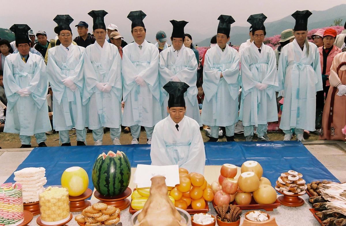 황매산 철쭉제단