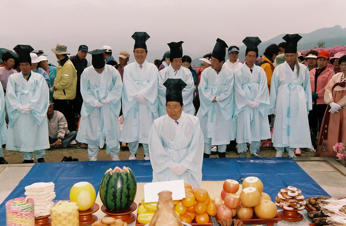 황매산 철쭉제단