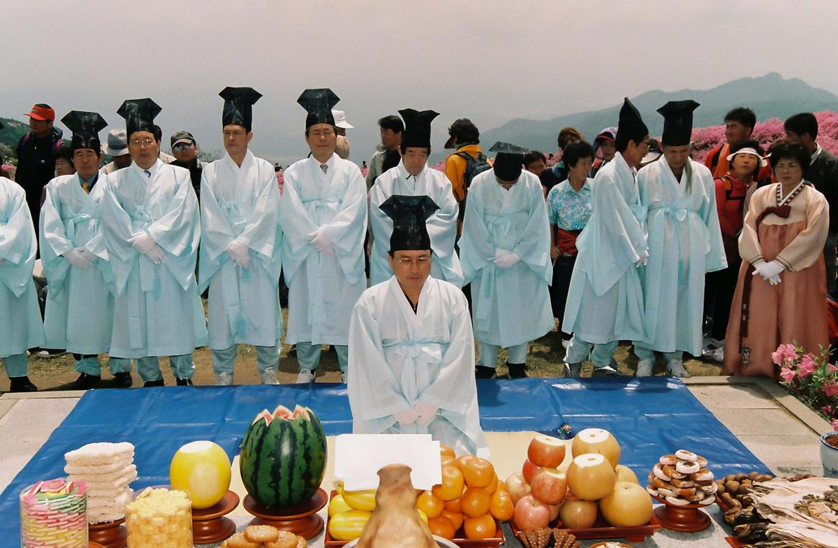 황매산 철쭉제단