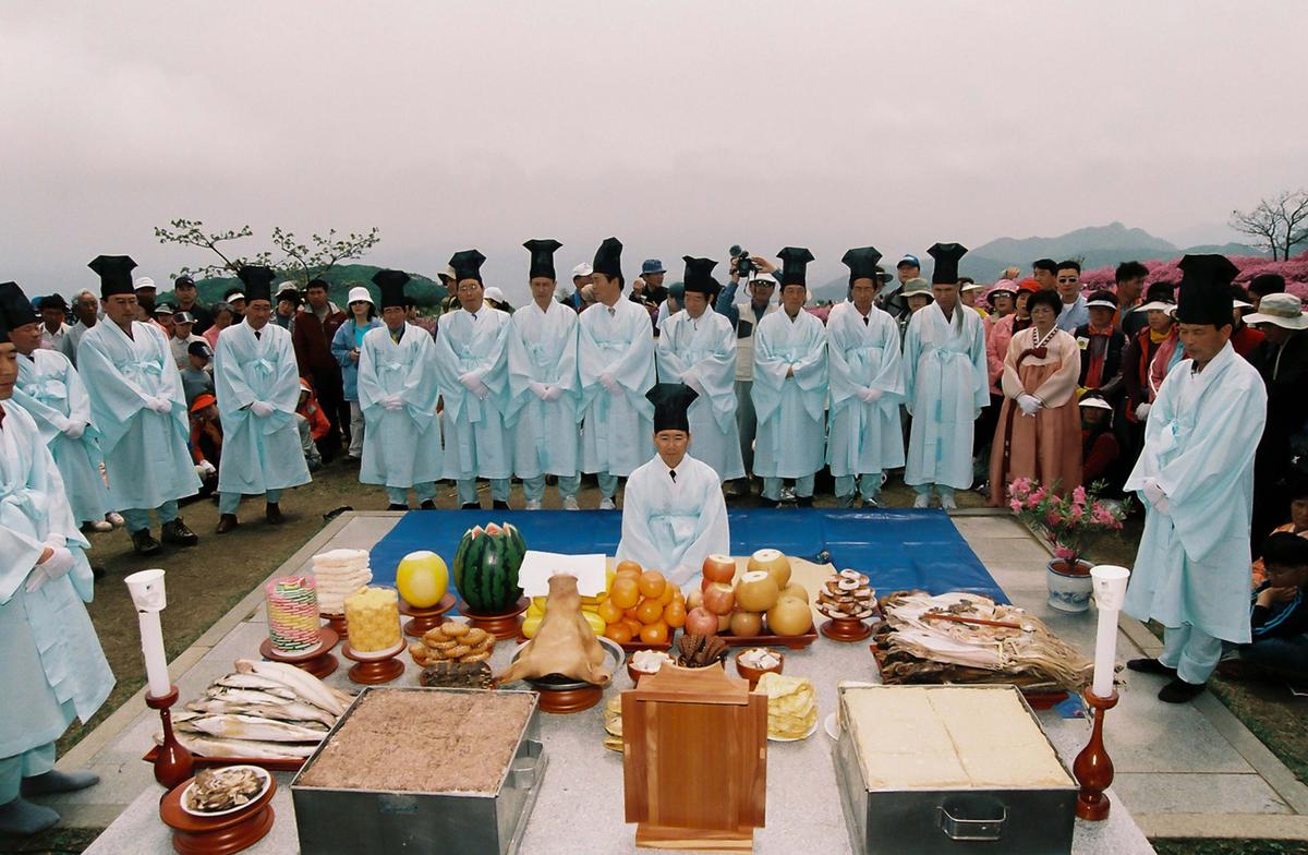 황매산 철쭉제단