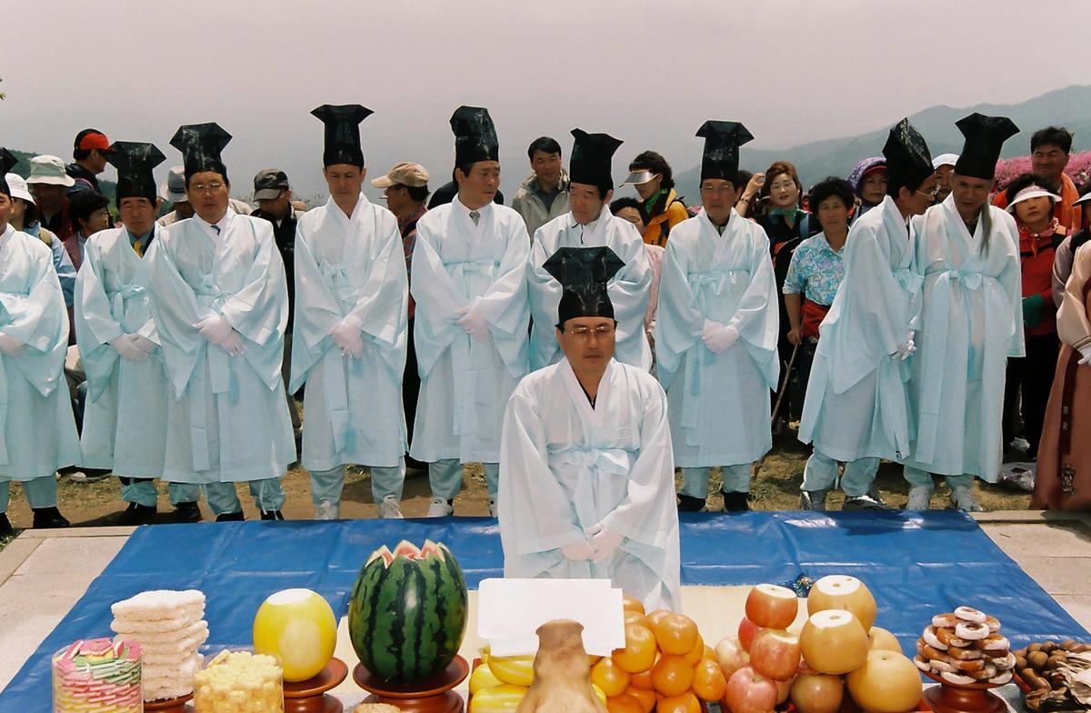 황매산 철쭉제단