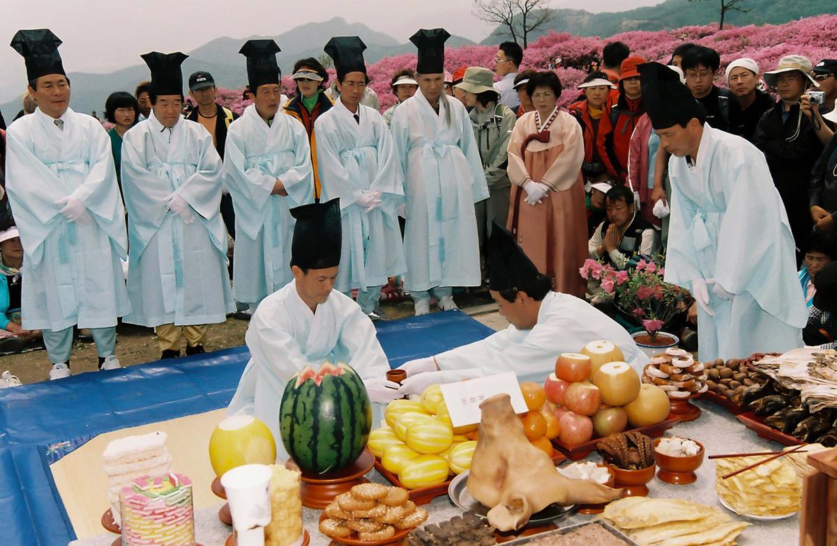 황매산 철쭉제단