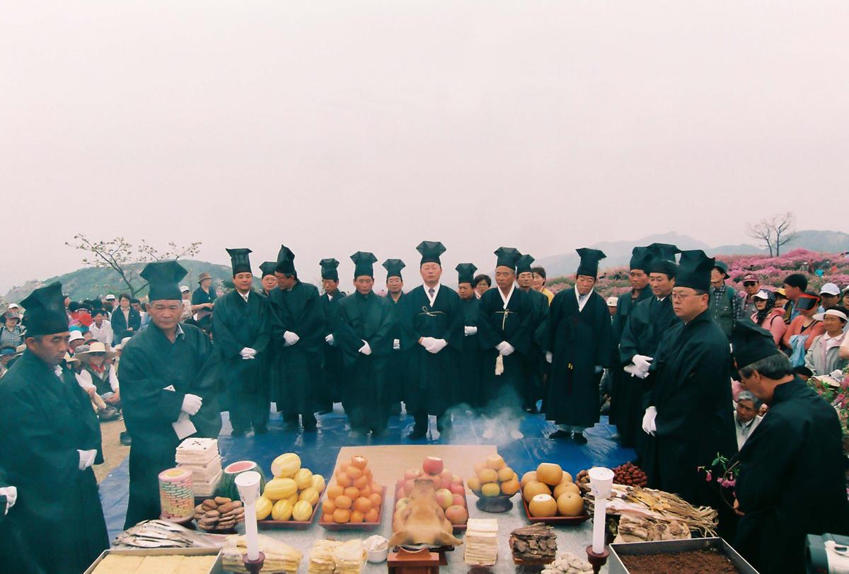 2003 황매산 철쭉제단
