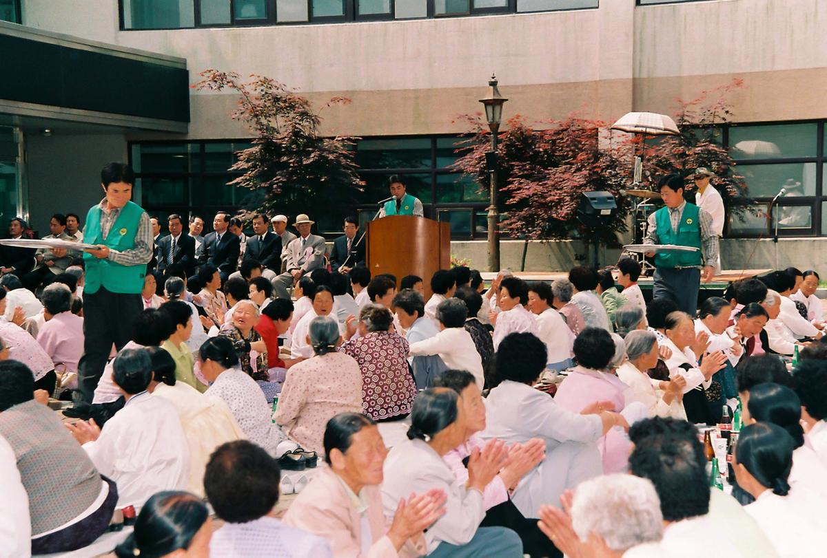 초계면 경로 위안잔치