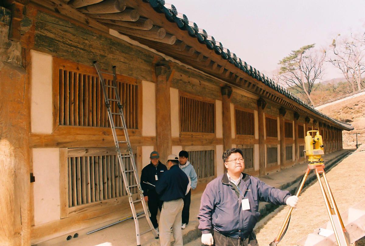 사찰보수