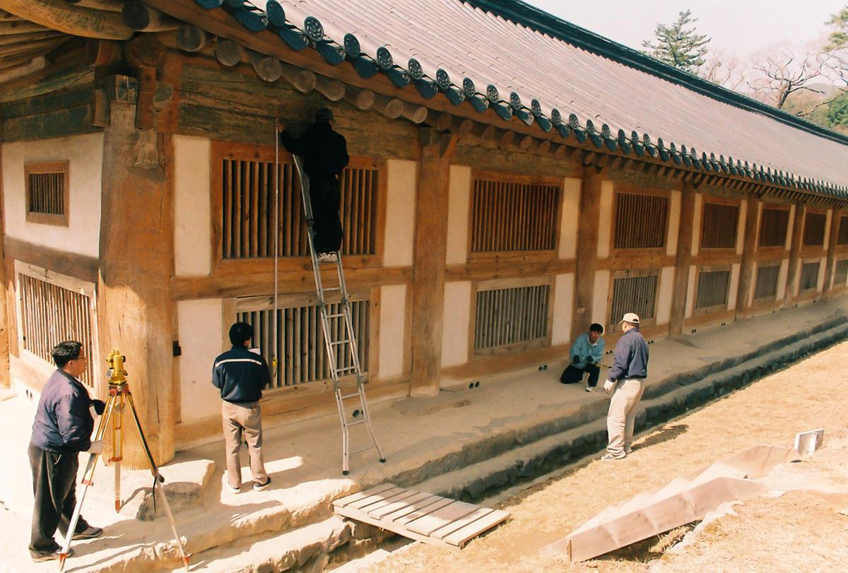사찰보수