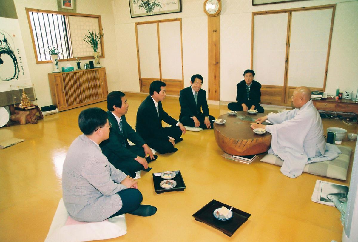 김영환장군 팔만대장경 수호공적비 제막식