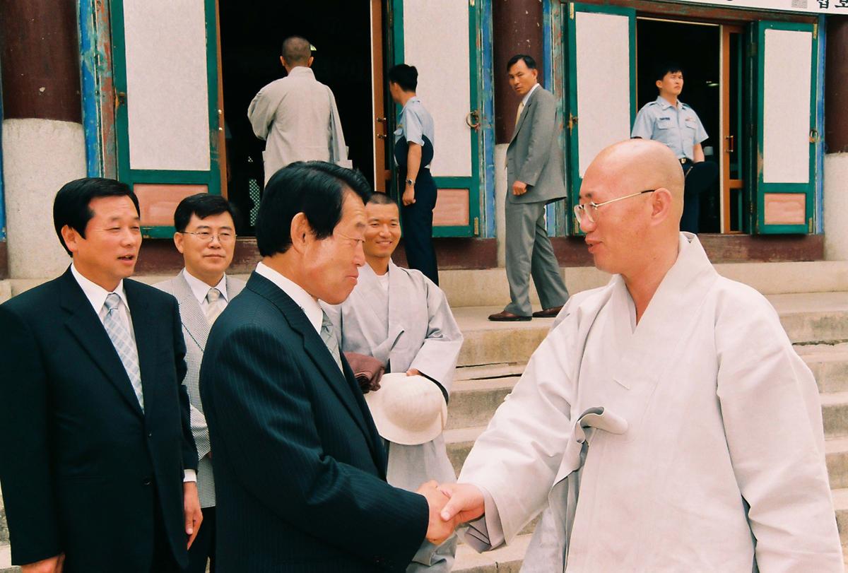 김영환장군 팔만대장경 수호공적비 제막식