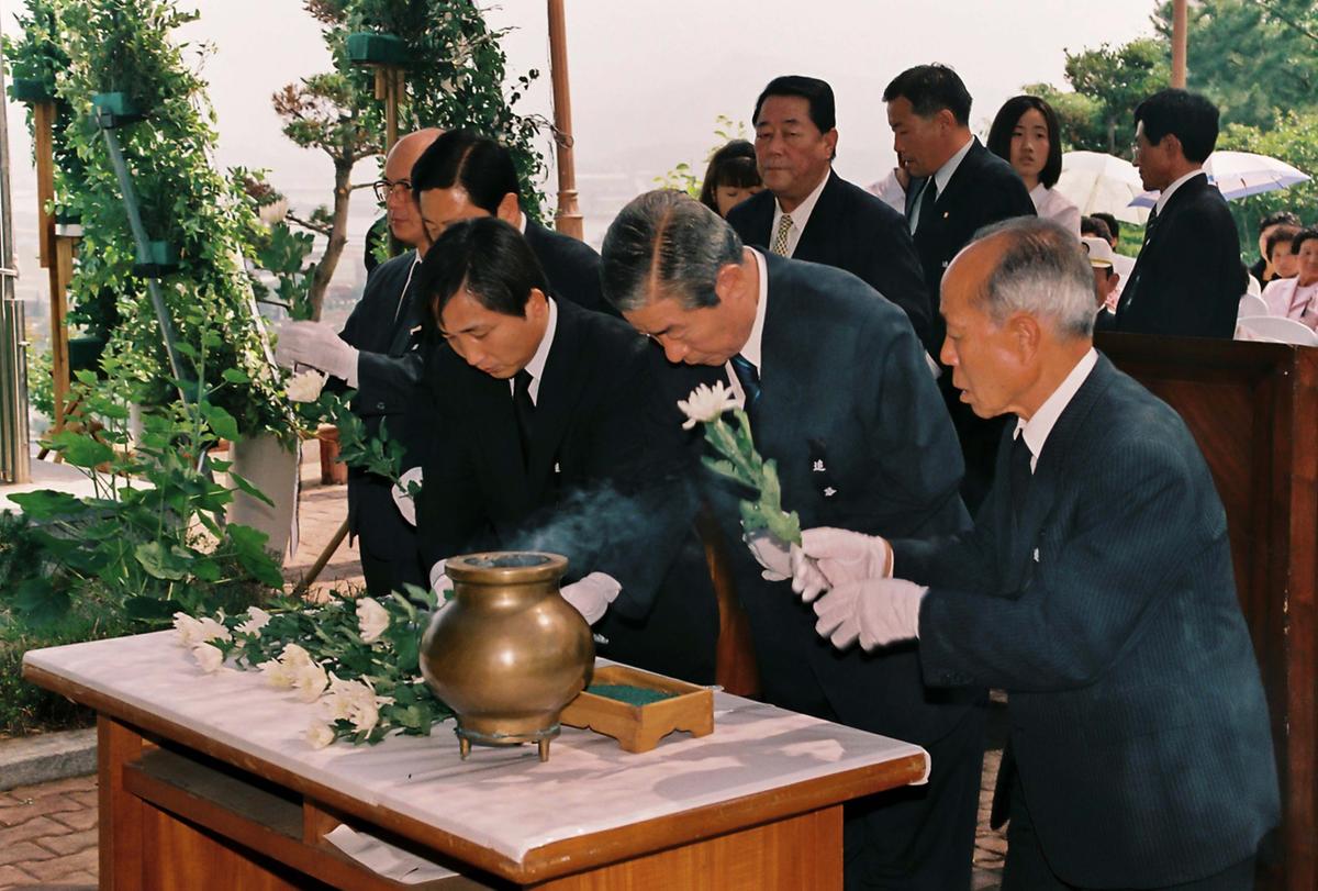 추모제