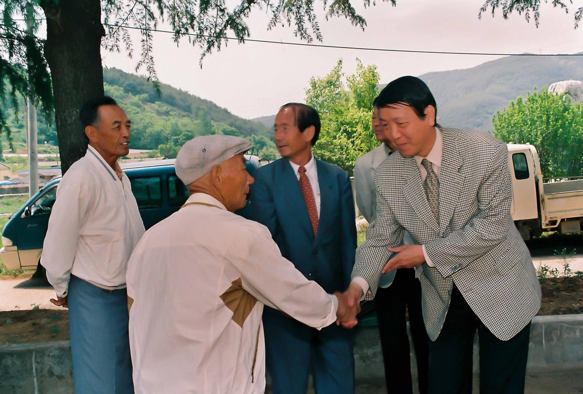 2000년 범죄없는 마을 현판식