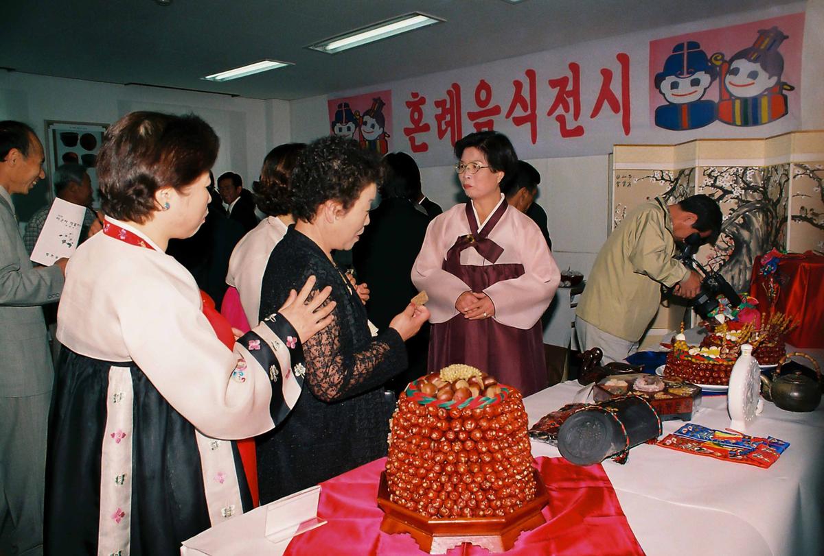 사군자 작품.혼례음식 전시