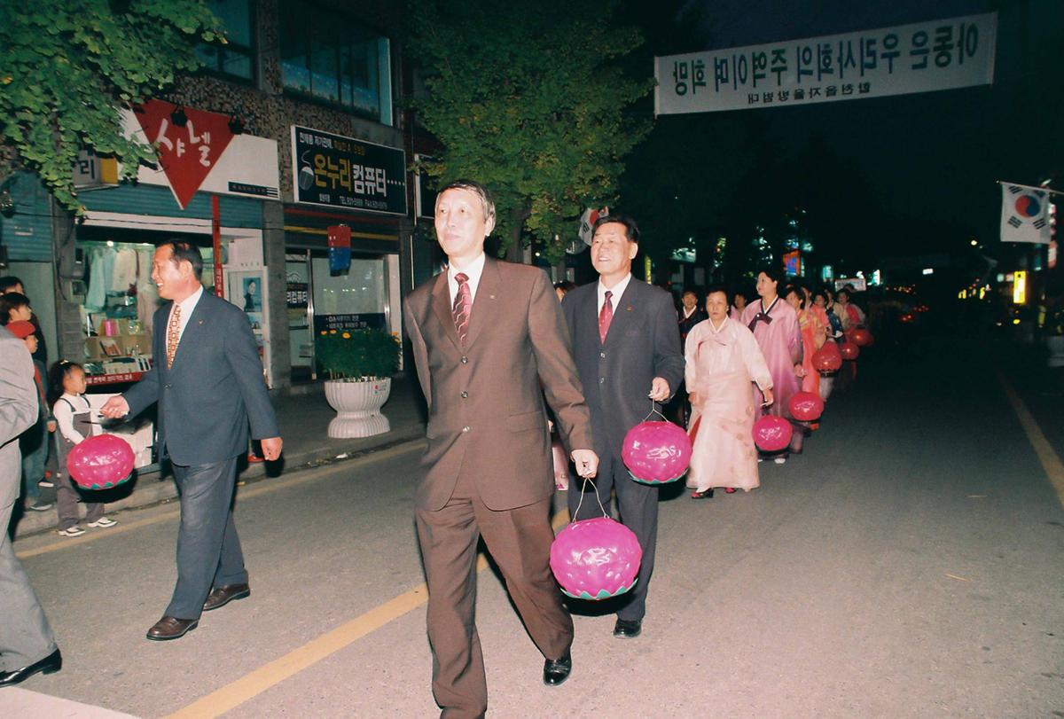새 합천군기 개양식