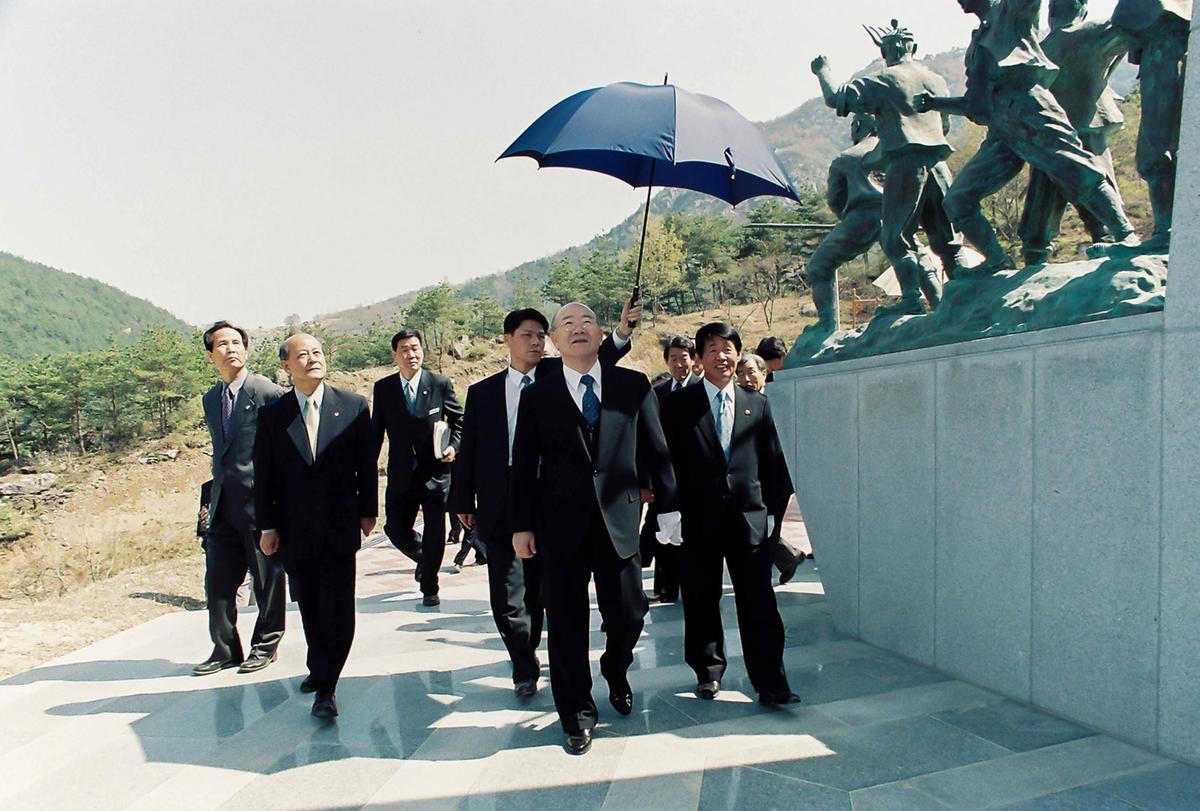 전두환 전대통령 고향방문