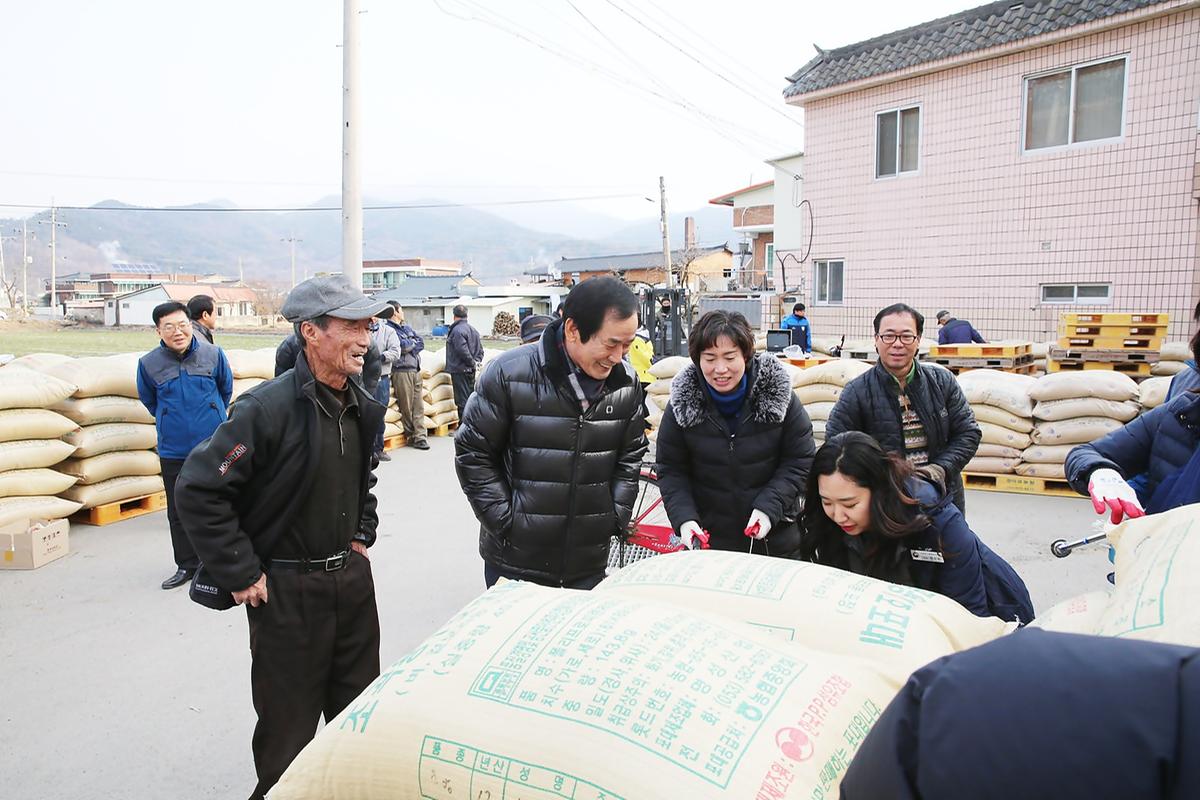 공공비축미매입야로수매현장
