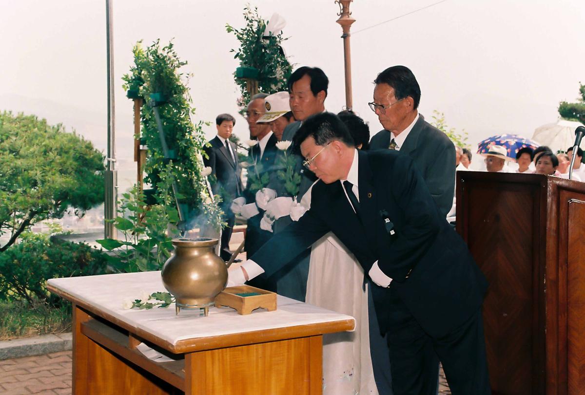 추모제