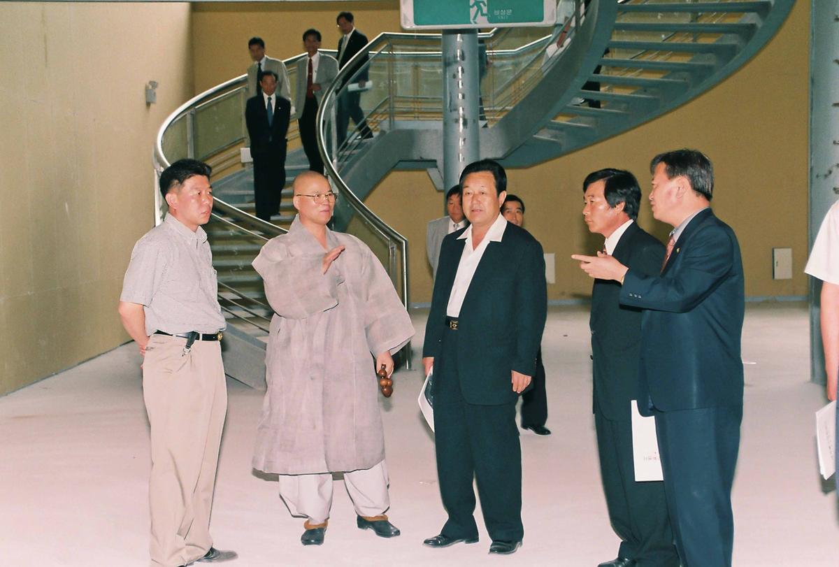 인물