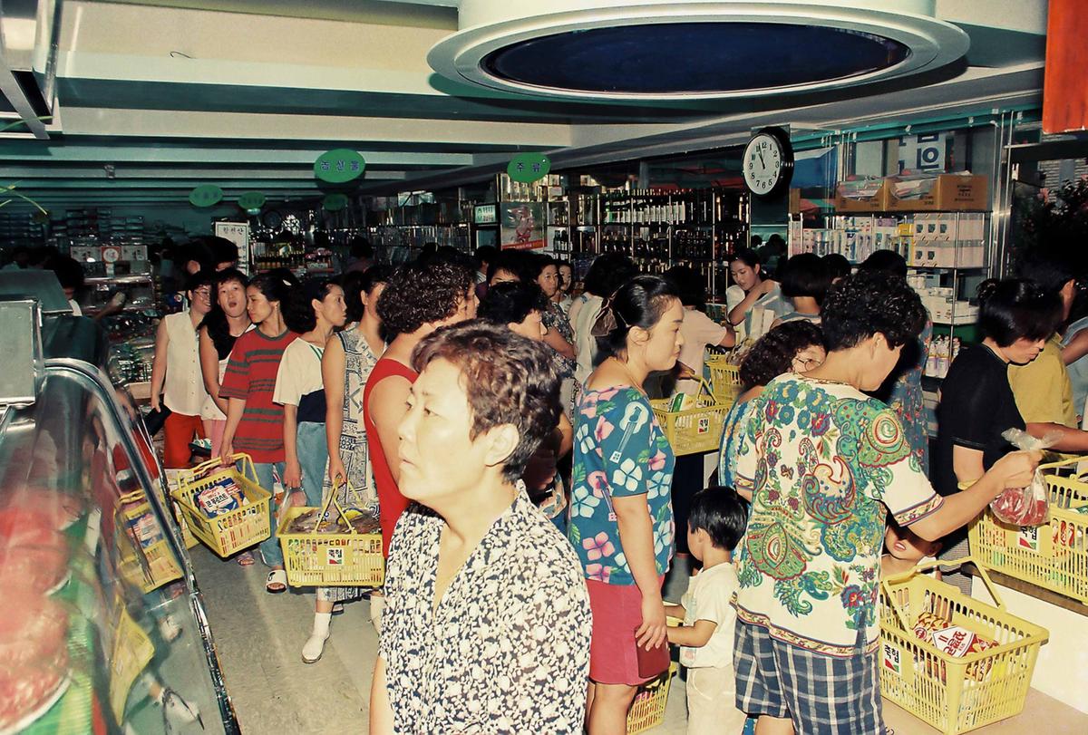 농,축산물 시범 판매장 개장