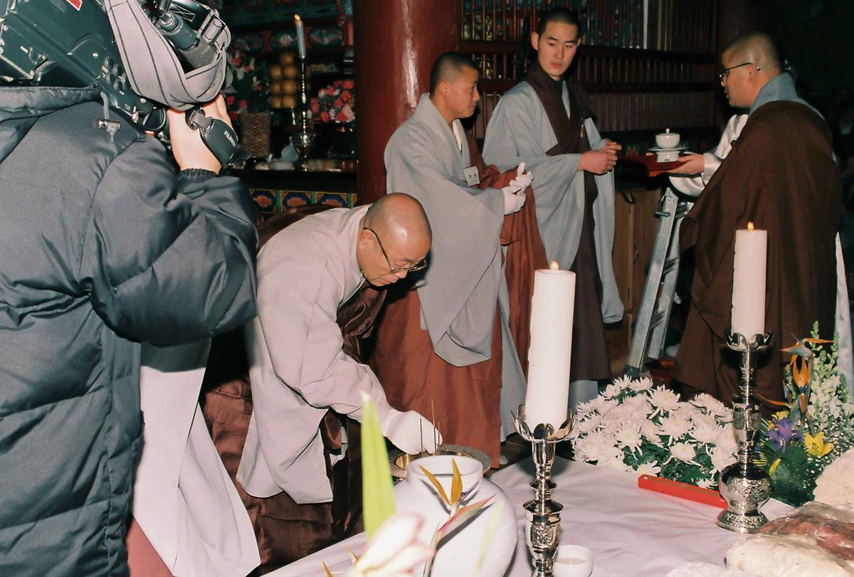 동곡당 일타 대종사 49재 봉행