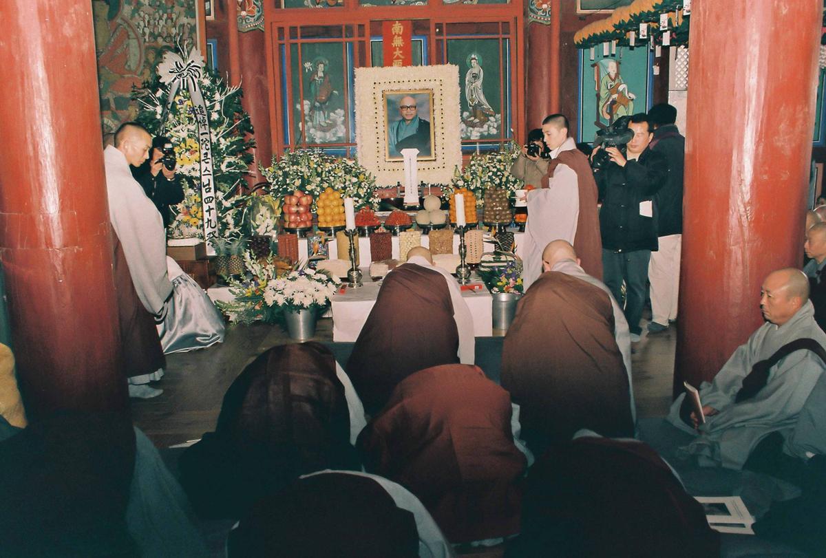 동곡당 일타 대종사 49재 봉행