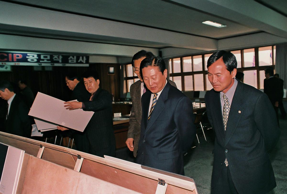 합천군 CIP 공모작 심사