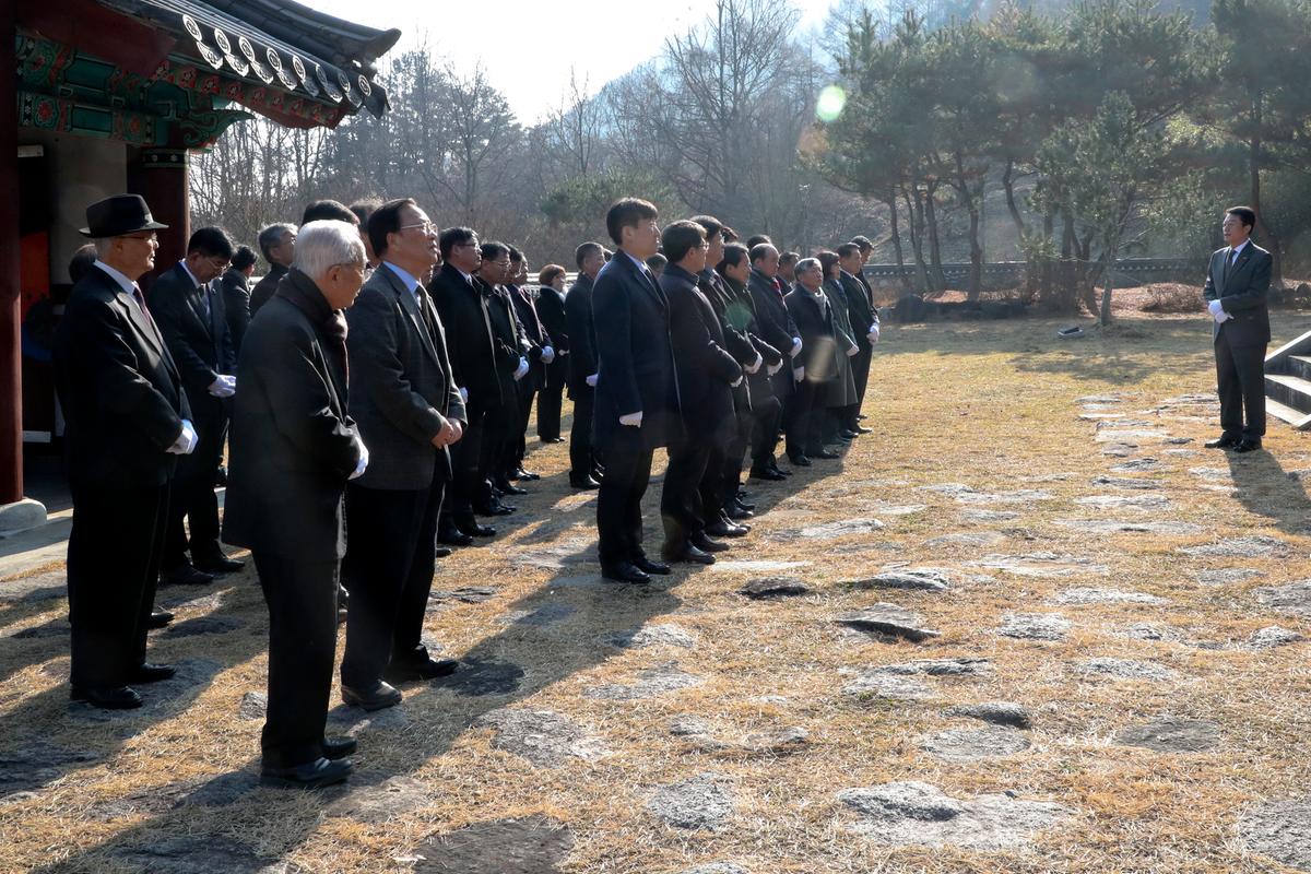 충혼탑, 3.1운동기념탑, 창의사 참배