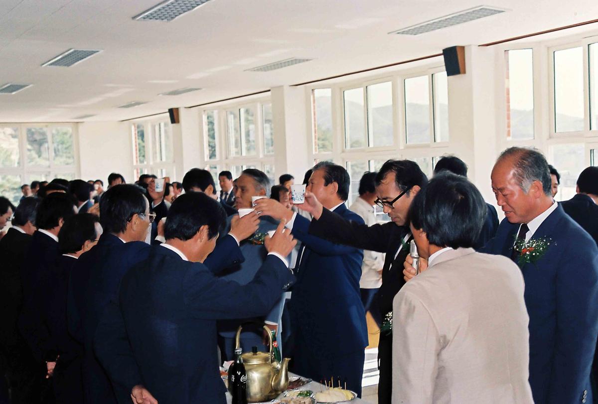 농민훈련시설준공