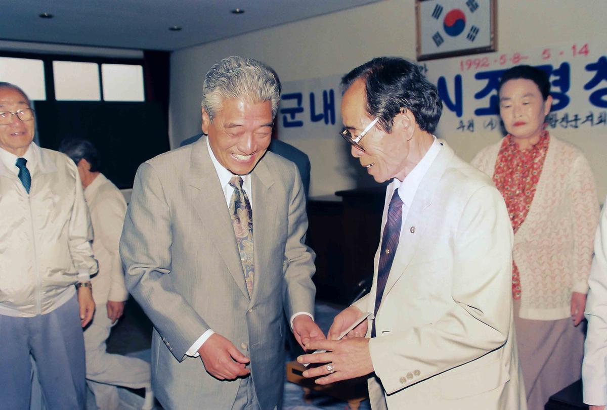 군내친선시초경창대회