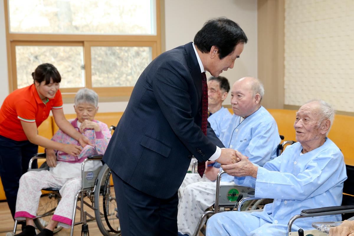 2018년 설 명절맞이 사회복지시설 방문하였다