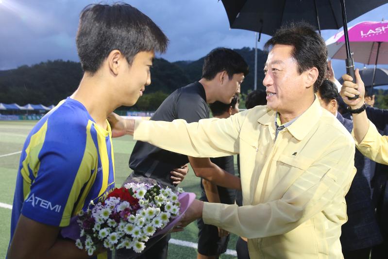 축구연맹전 군수님인터뷰 및 시상식