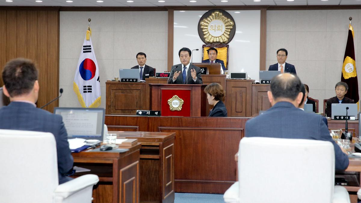 제229회 합천군의회 임시회 2차 본회의