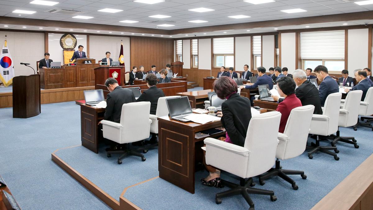 제229회 합천군의회 임시회 2차 본회의
