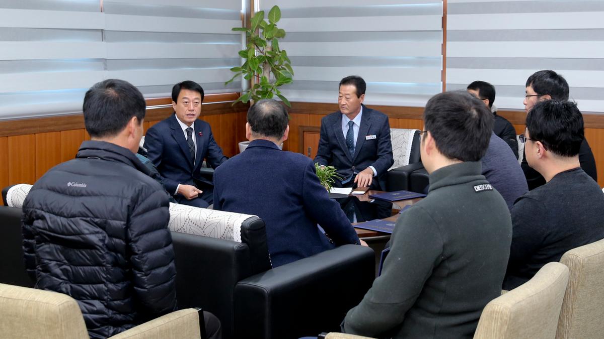 공수의 위촉장 수여