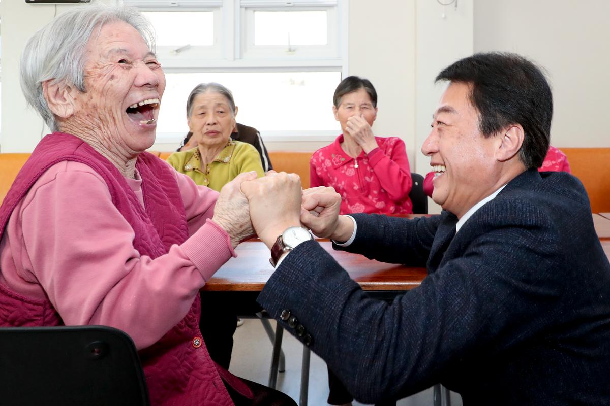 설 명절맞이 사회복지시설(청덕,적중,초계,율곡)방문