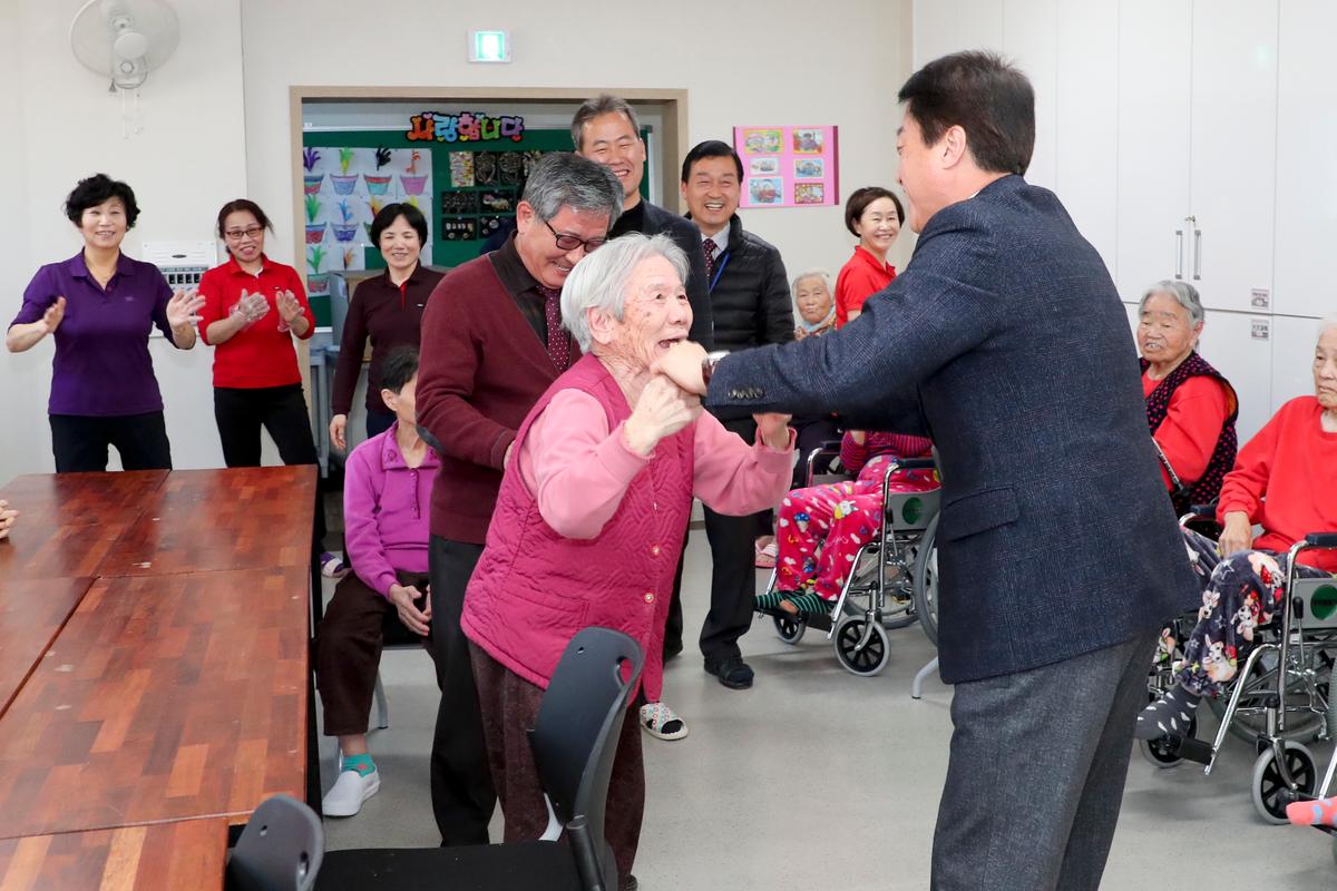 설 명절맞이 사회복지시설(청덕,적중,초계,율곡)방문