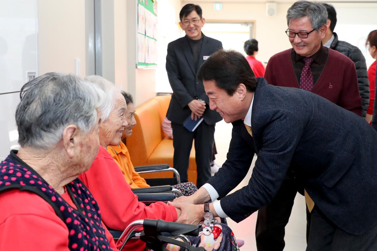 설 명절맞이 사회복지시설(청덕,적중,초계,율곡)방문