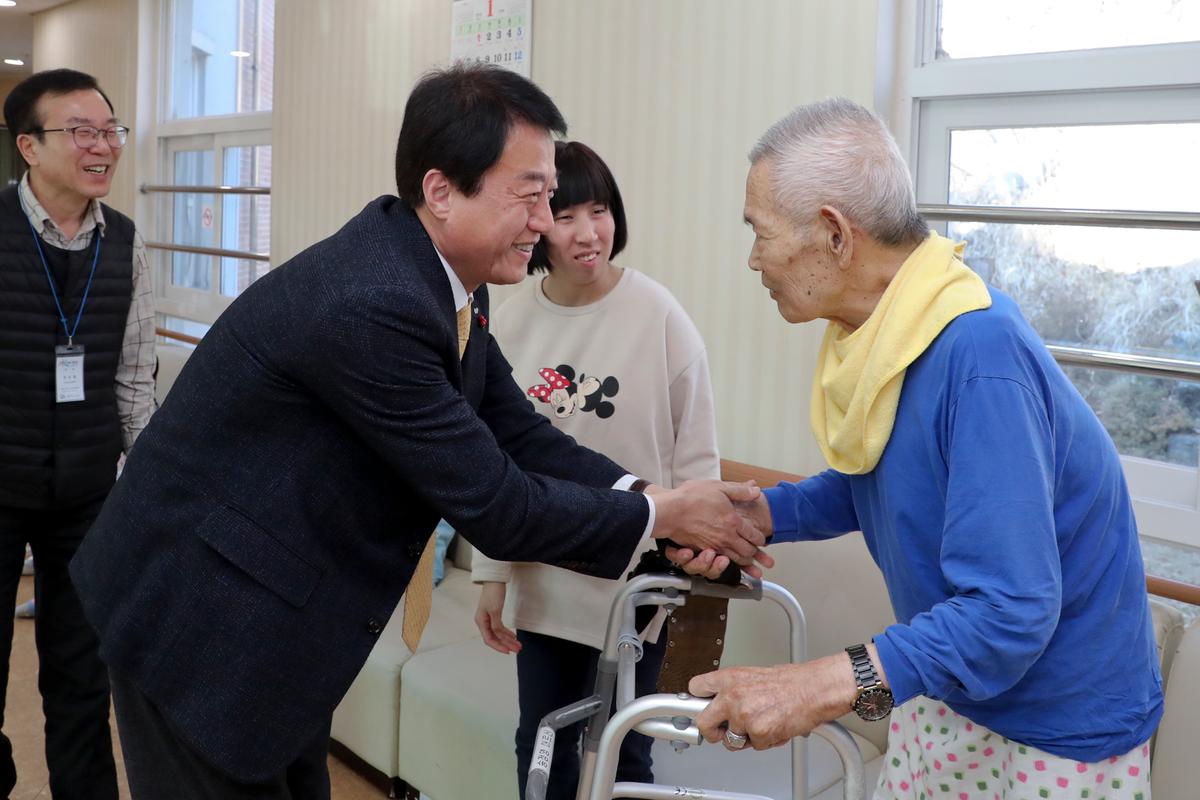 설 명절맞이 사회복지시설(청덕,적중,초계,율곡)방문